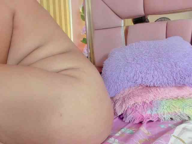 MimiRose1 webcam
