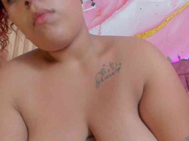 MimiRose1 webcam