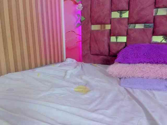 MimiRose1 webcam
