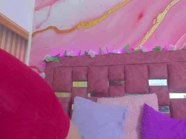 MimiRose1 webcam