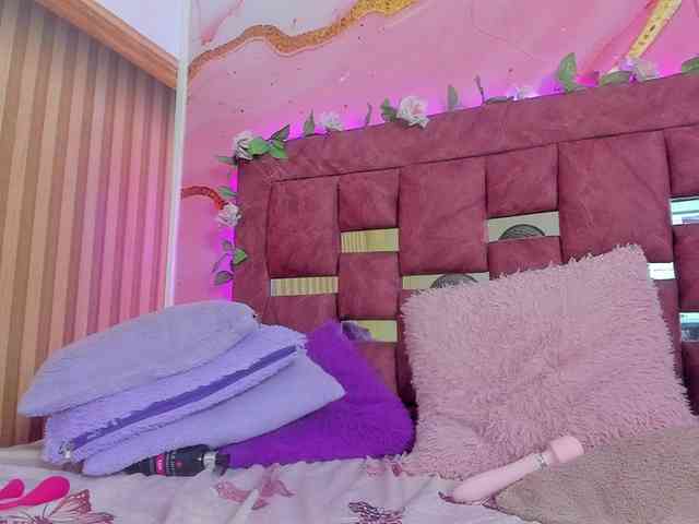 MimiRose1 webcam