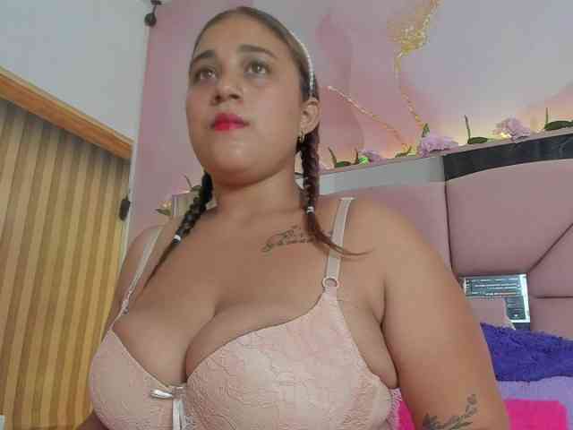 MimiRose1 webcam
