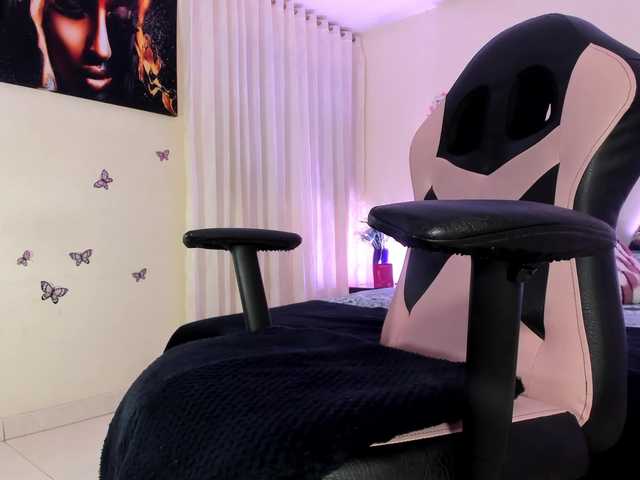 emma-evanss22