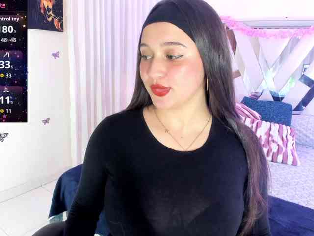 emma-evanss22 webcam