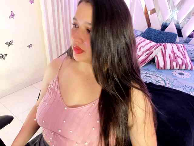 emma-evanss22 webcam
