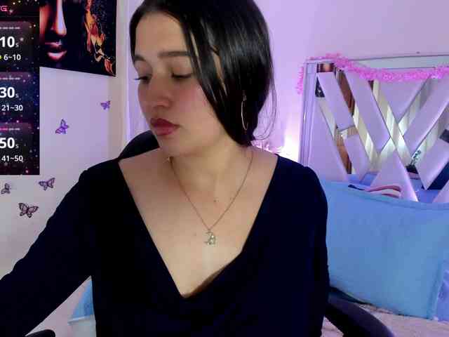 emma-evanss22