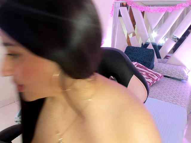 emma-evanss22