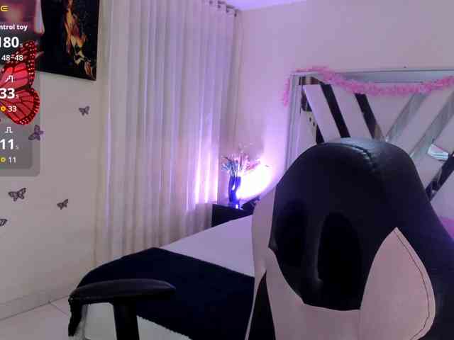 emma-evanss22 emma-evanss22