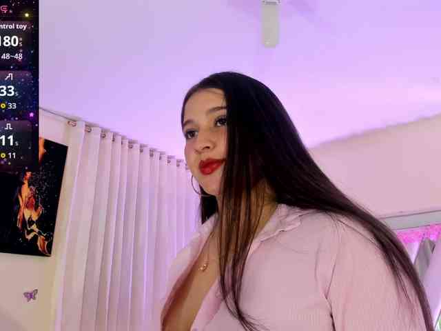 emma-evanss22 webcam