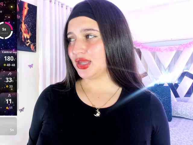 emma-evanss22 webcam