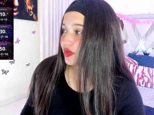 emma-evanss22 webcam