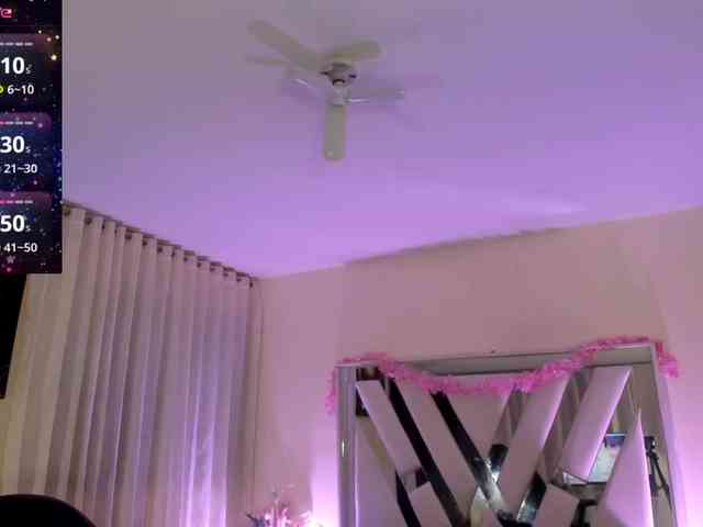emma-evanss22 webcam