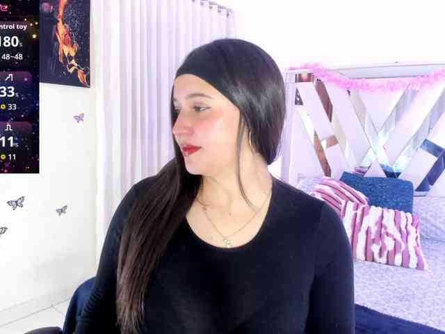 emma-evanss22 webcam