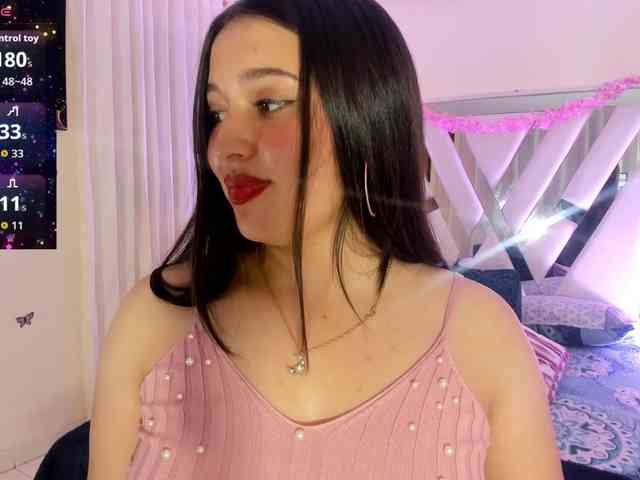 emma-evanss22 webcam