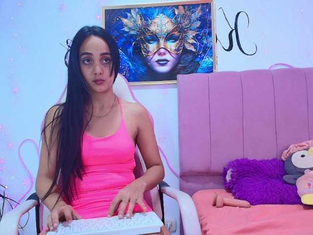 Atenea-bloom live cam on BongaCams