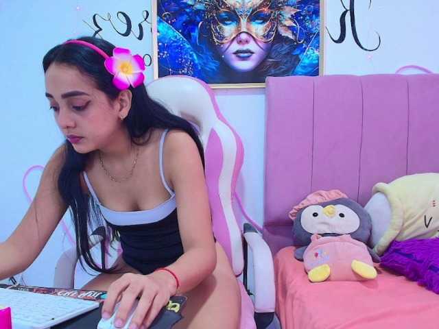 Atenea-bloom live cam preview