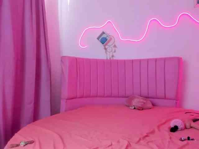 Atenea-bloom webcam
