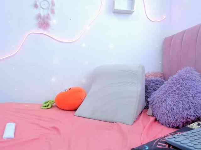 Atenea-bloom webcam