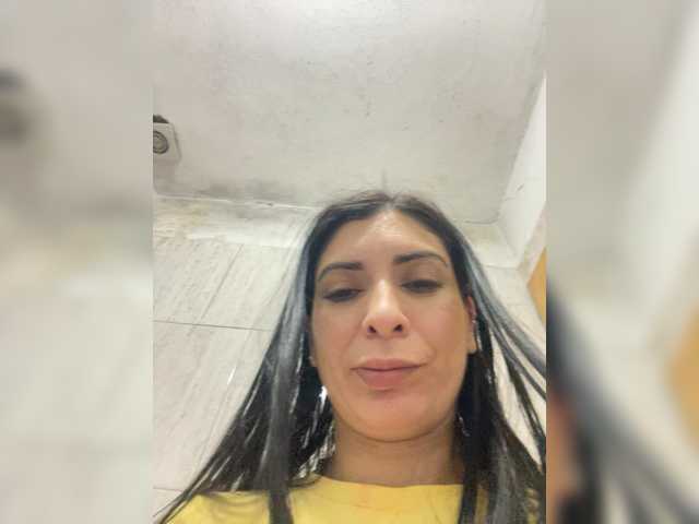 Chicavixy live cam on BongaCams