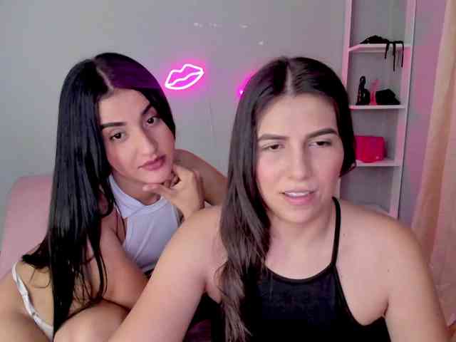MiayEstrella18nice webcam