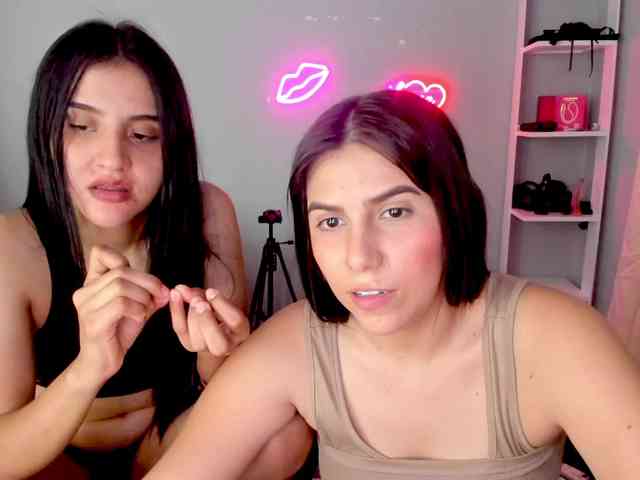 MiayEstrella18nice webcam