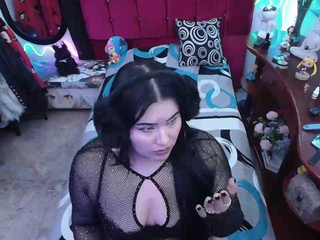 lufek23, live now on BongaCams