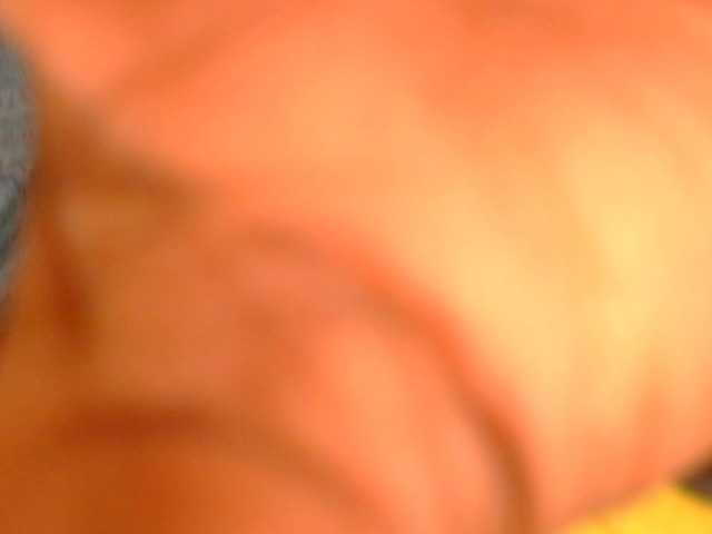 AuratheRealist, en directo ahora en BongaCams