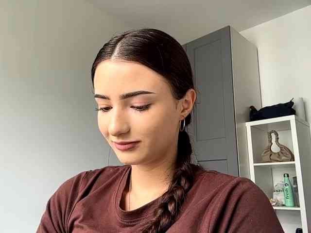 DakotaSieg webcam