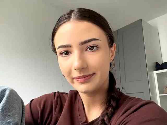 DakotaSieg webcam