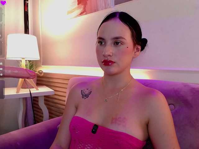 SoffieGaging live cam on BongaCams