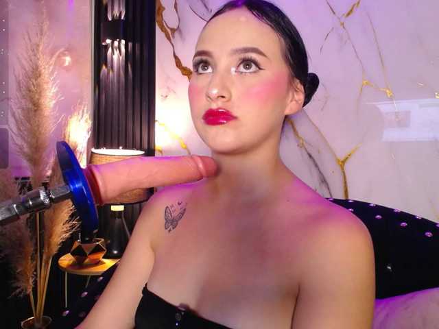 SoffieGaging live cam on BongaCams