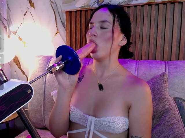 SoffieGaging live cam on BongaCams
