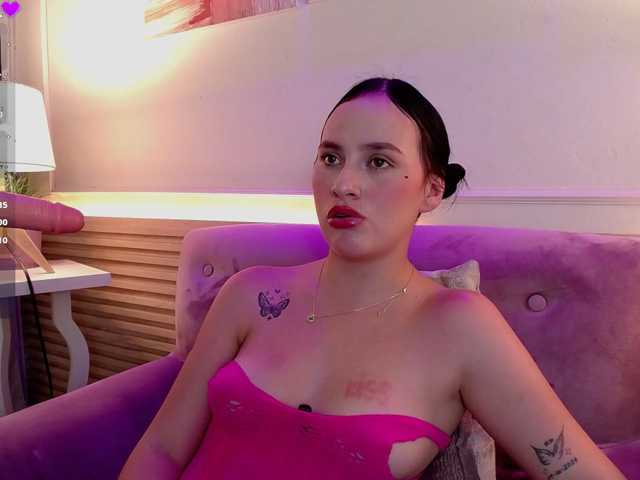 SoffieGaging live cam on BongaCams