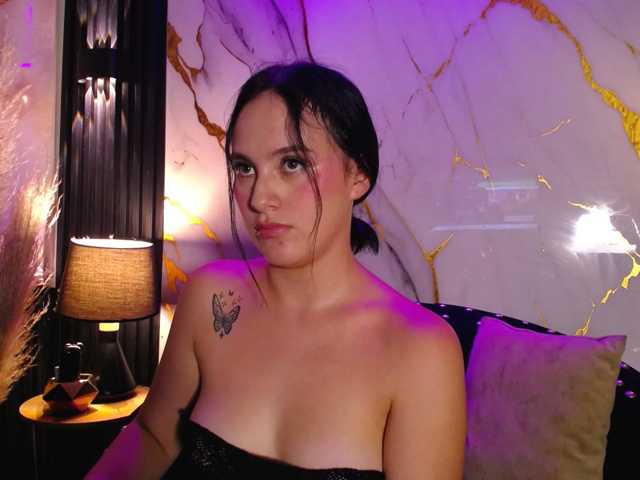 SoffieGaging live cam on BongaCams