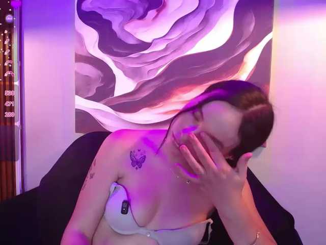 SoffieGaging live cam on BongaCams