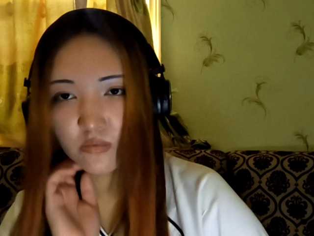 DevonaVanvolkenburg live cam on BongaCams