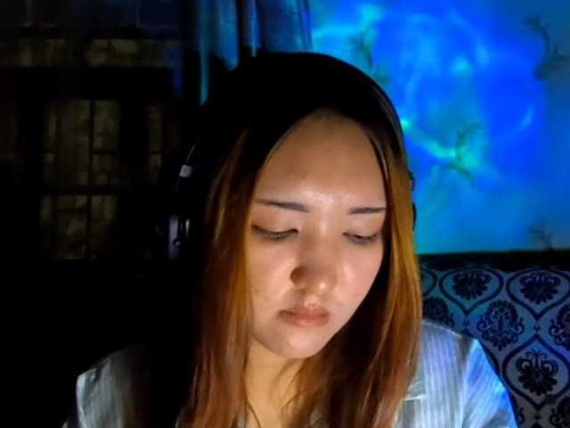 DevonaVanvolkenburg live cam on BongaCams