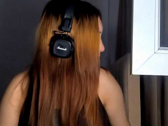 DevonaVanvolkenburg live cam on BongaCams