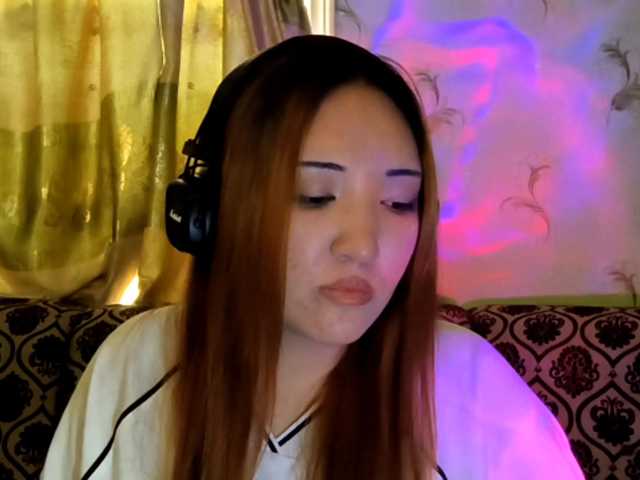 DevonaVanvolkenburg live cam on BongaCams