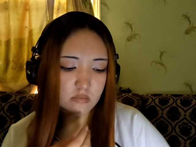 DevonaVanvolkenburg live cam on BongaCams