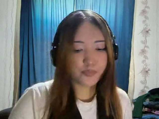 DevonaVanvolkenburg live cam on BongaCams