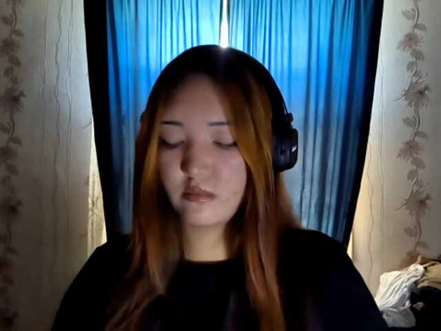 DevonaVanvolkenburg live cam on BongaCams