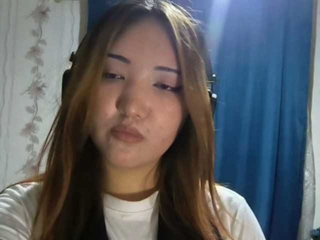 DevonaVanvolkenburg live cam on BongaCams