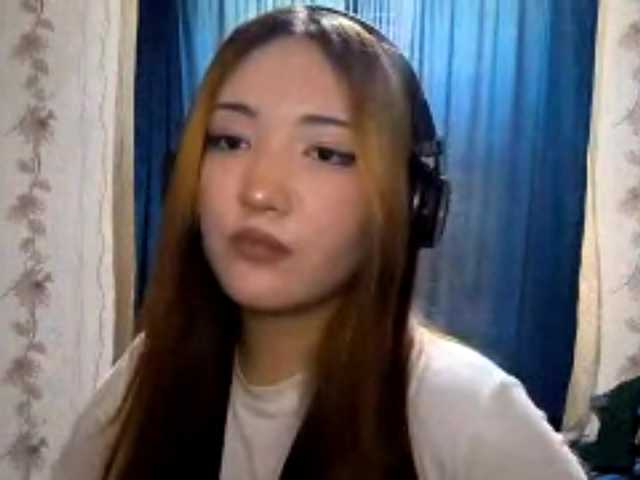 DevonaVanvolkenburg live cam on BongaCams