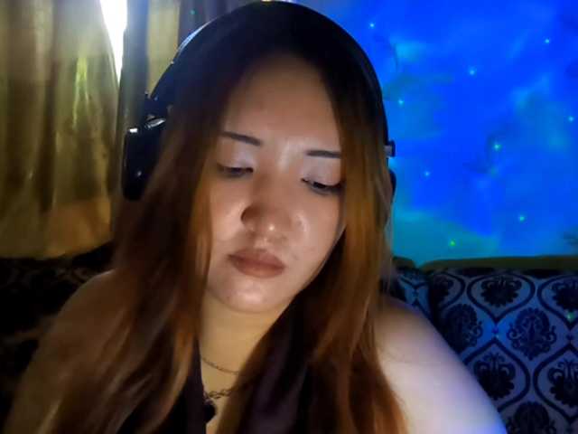 DevonaVanvolkenburg live cam on BongaCams