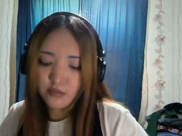 DevonaVanvolkenburg live cam on BongaCams