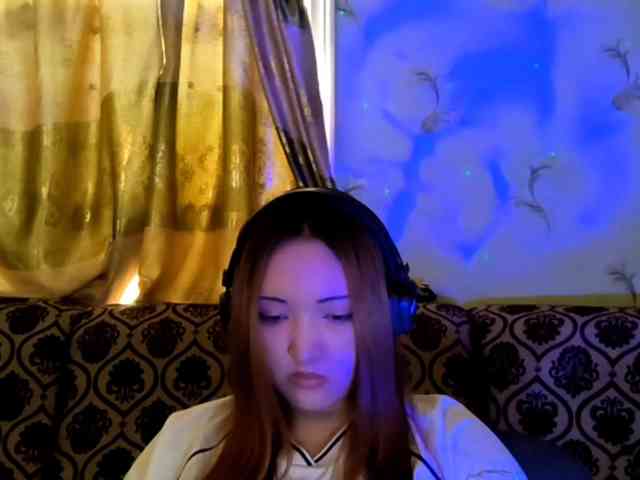 NessaDevona webcam