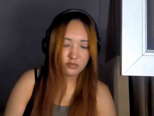 NessaDevona webcam