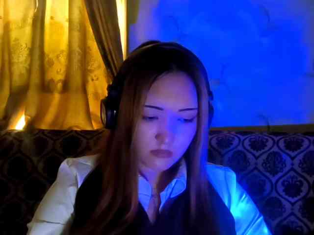 NessaDevona webcam