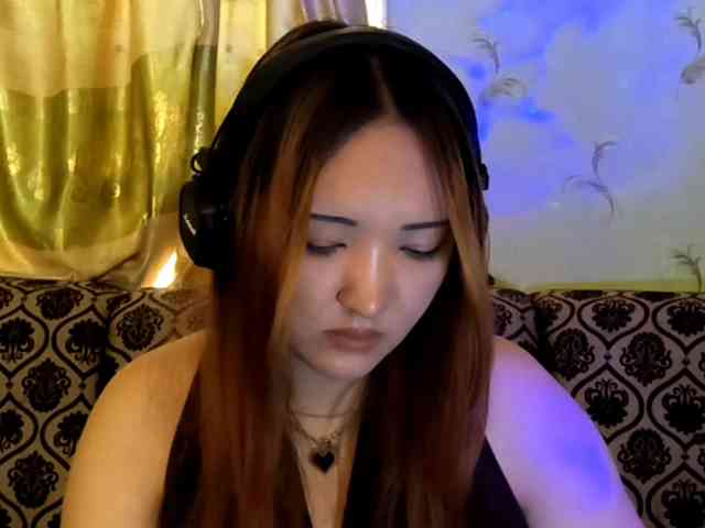NessaDevona webcam